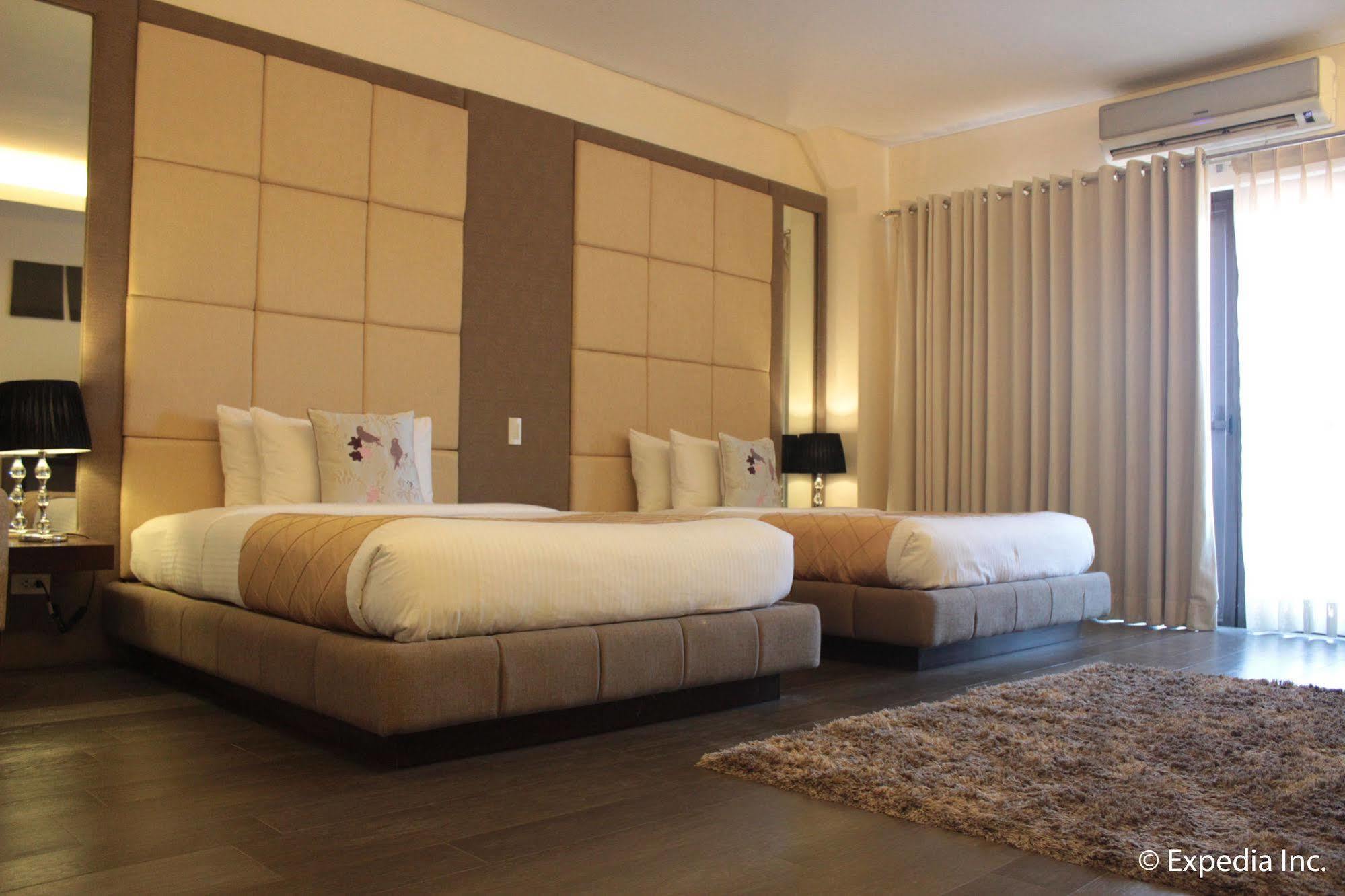 Segara Suites Olongapo Exterior photo
