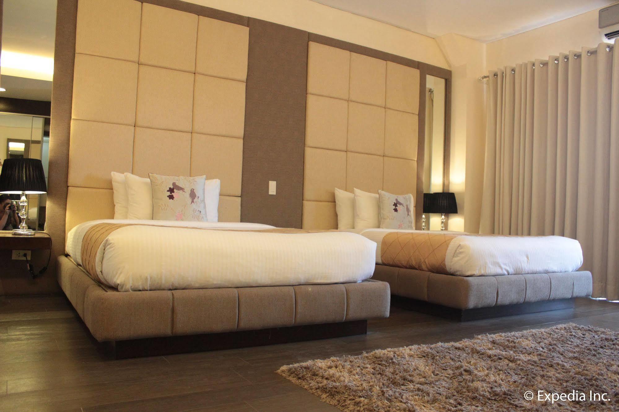 Segara Suites Olongapo Exterior photo